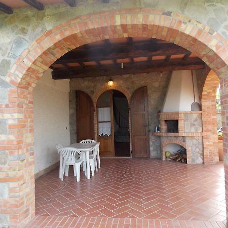 Hostal Casale Le Querciole Castiglione dʼOrcia Exterior foto