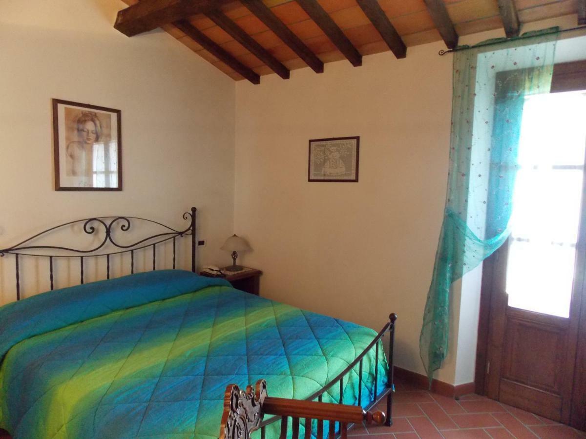 Hostal Casale Le Querciole Castiglione dʼOrcia Exterior foto