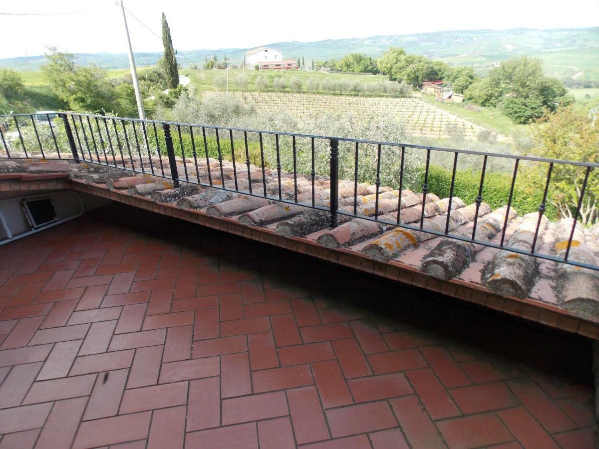 Hostal Casale Le Querciole Castiglione dʼOrcia Exterior foto